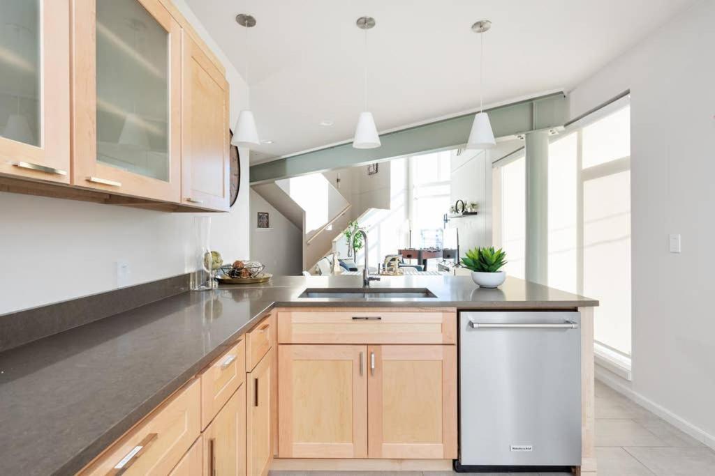 Upscale 3Br Penthouse By Cozysuites Indianapolis Zewnętrze zdjęcie
