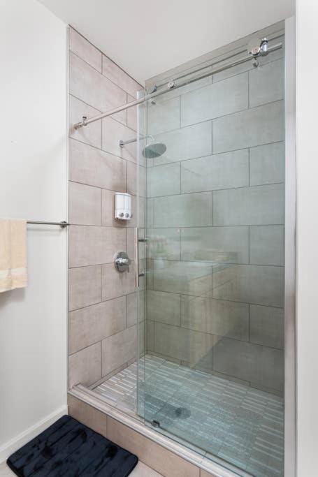 Upscale 3Br Penthouse By Cozysuites Indianapolis Zewnętrze zdjęcie